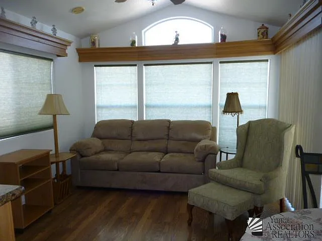 10311 E 30th Pl — Photo 7