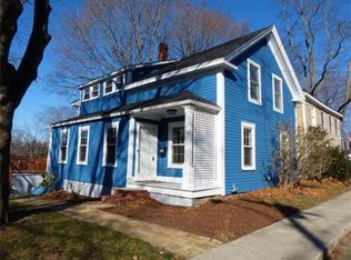 13 Spring St, Amesbury, MA 01913