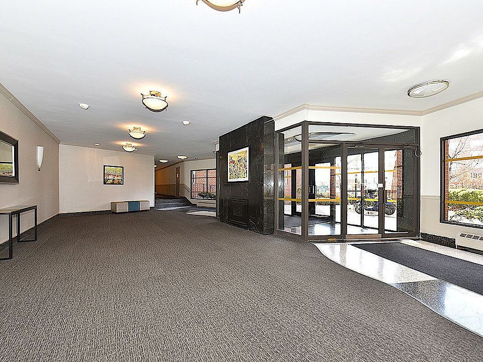 2nd image of 63-11 Queens Blvd #G16