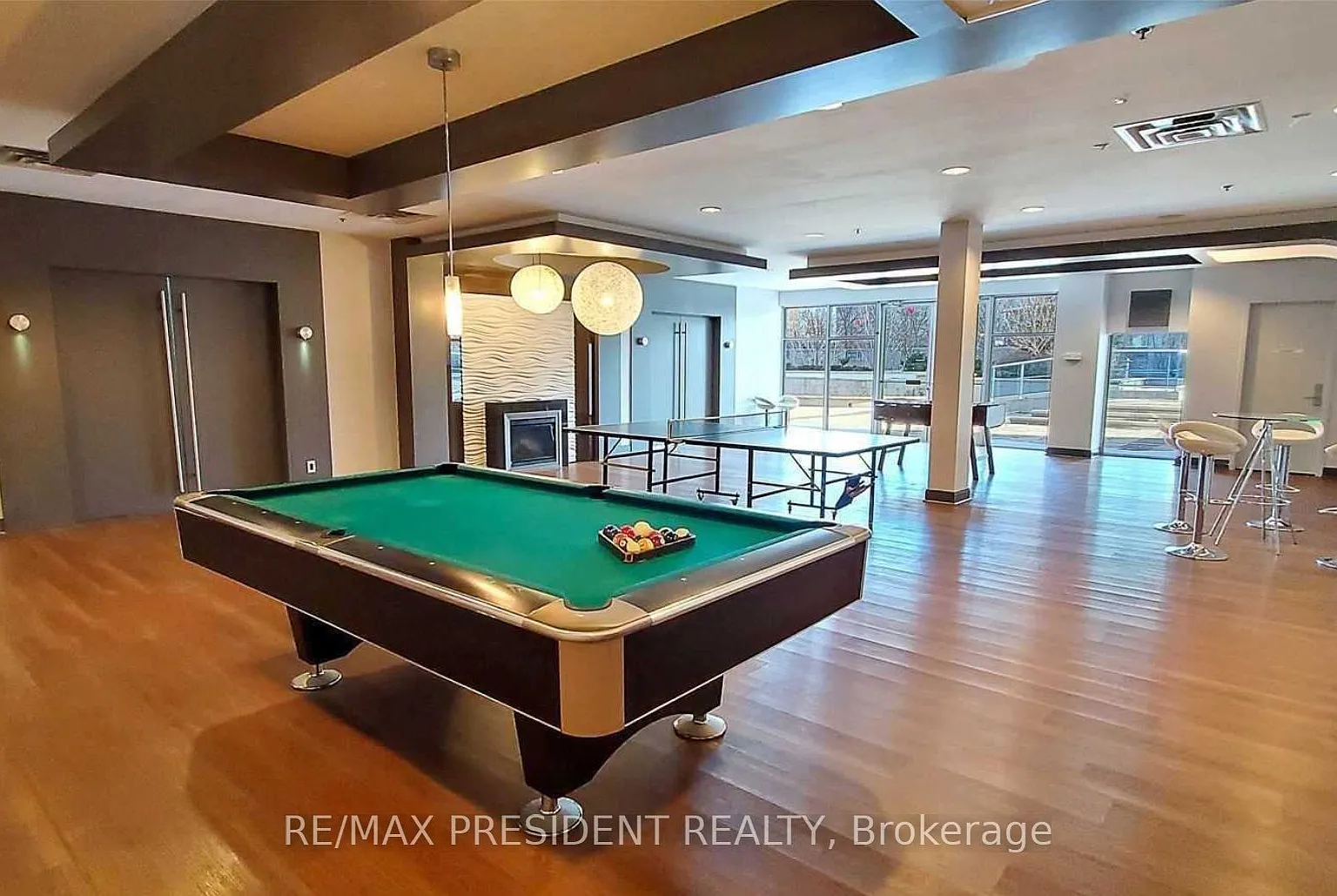 2 bed, $2,600 — Photo 4