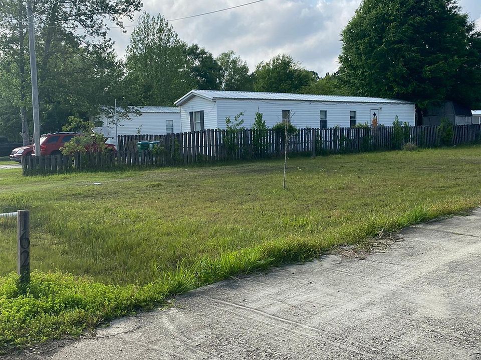 2nd image of 1624 Lima Dr #137
