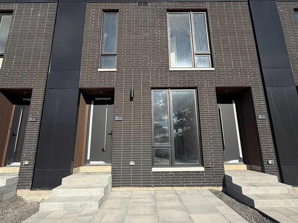 270 Ellis Ave
