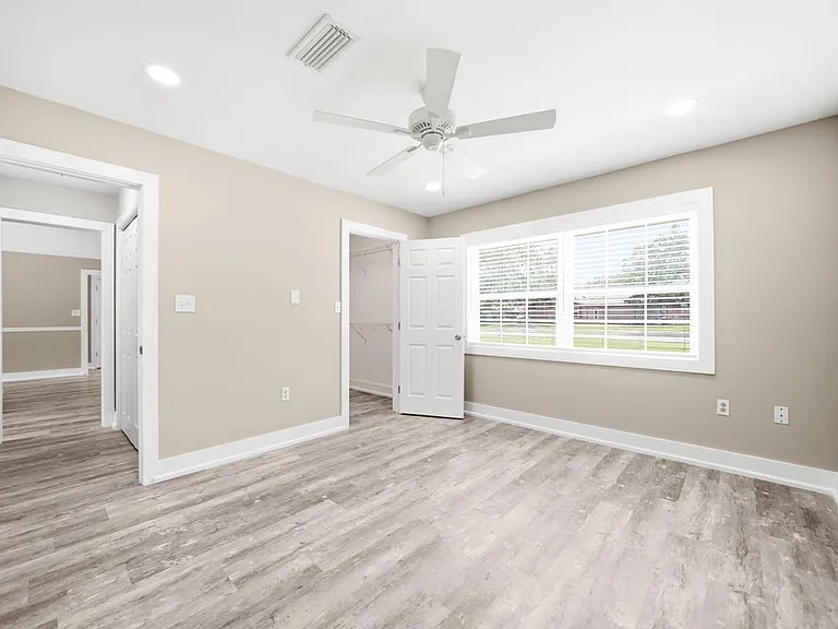 942 Rue De Palms Dr — Photo 26