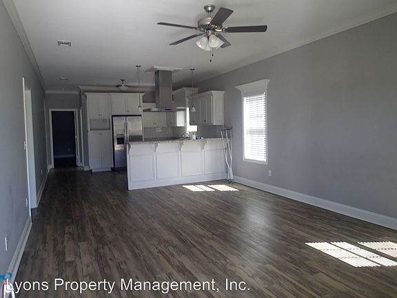3rd image of 4106 Barrington Dr