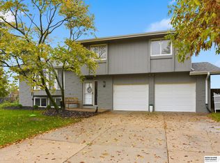 2534 S 148th Avenue Cir, Omaha, NE 68144