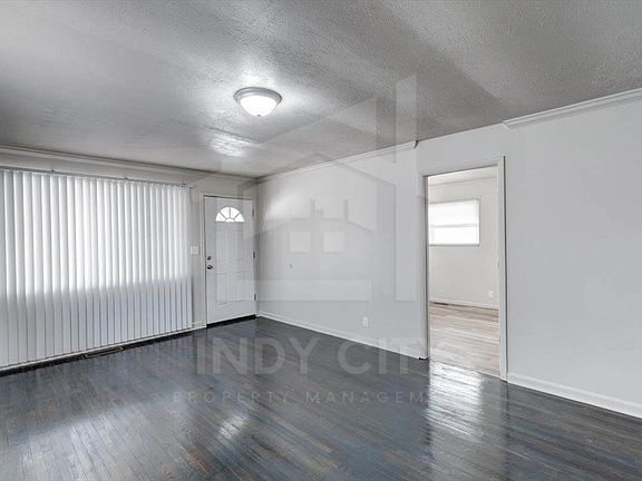 2nd image of 4118 Hoyt Ave
