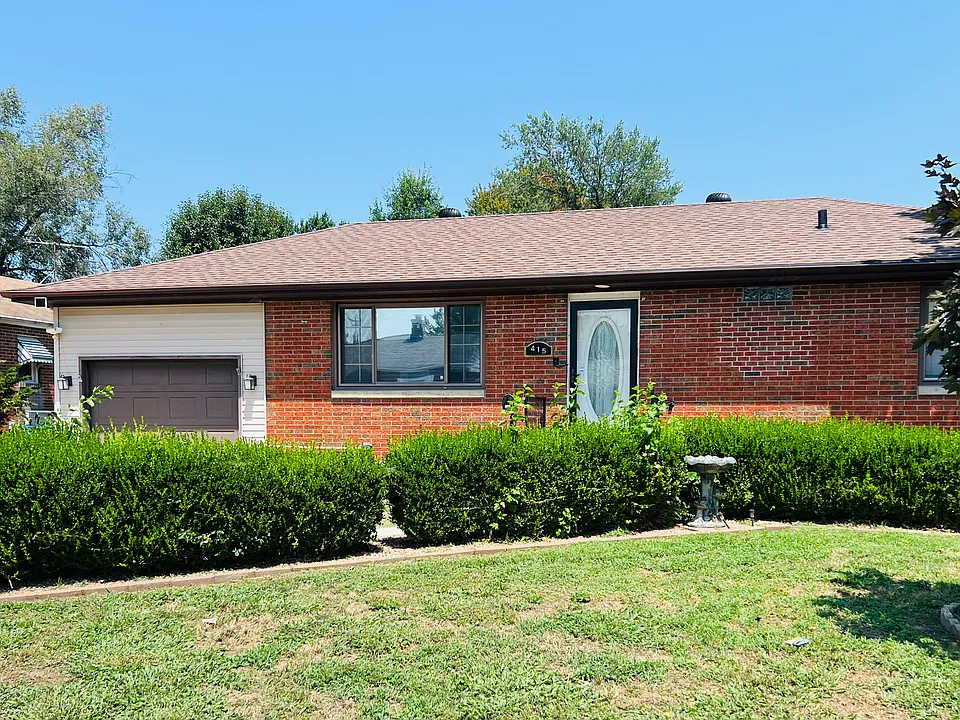415 Roanoke Dr