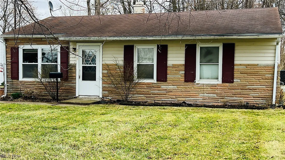 408 Boston Rd photo 1