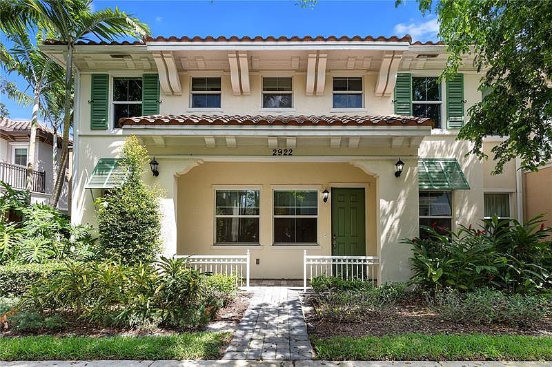 1st image of 2923 Cascada Isle Way