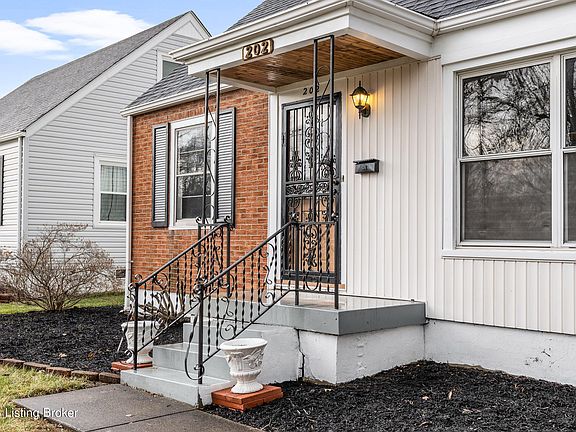 3rd image of 202 W Esplanade Ave