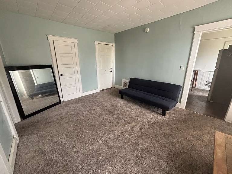 43 Margaret St #2R — Photo 3