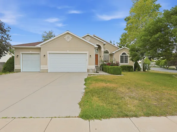 107 E Pebble Beach Dr, Stansbury Park, UT 84074
