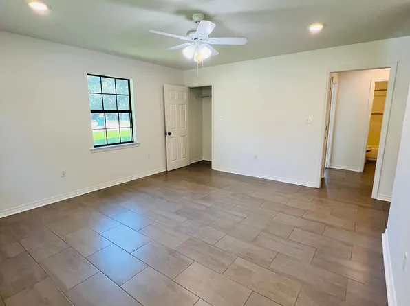 165 E Pecan St Unit 1, Ponchatoula, LA 70454