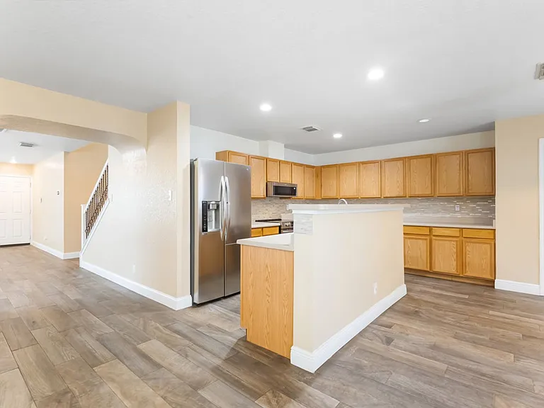 140 Springtree Pkwy — Photo 7