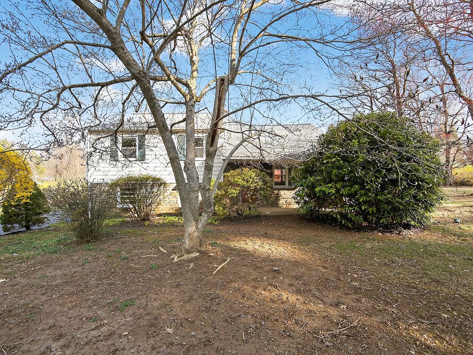 1st image of 1567 Sugartown Rd