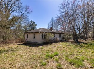 1411 Forest Shade St, High Point, NC 27263