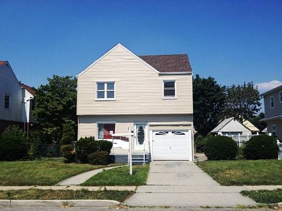2nd image of 12050 227th St