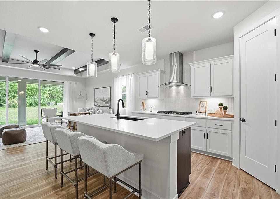 1st image of 1834 Woodward Cir