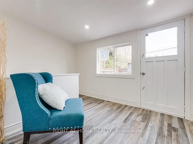 120 Tisdale St N — Photo 16