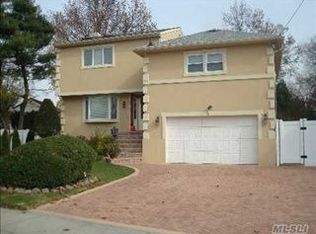 2106 Ennabrock Rd, North Bellmore, NY 11710