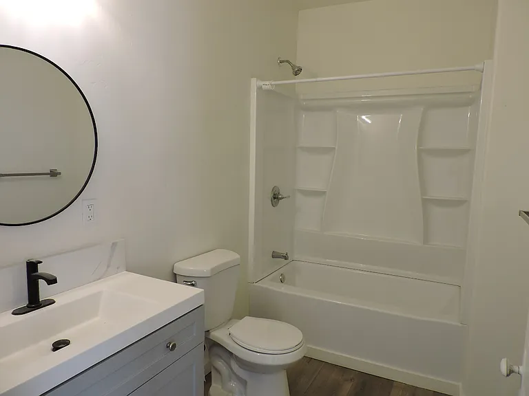 2220 L St #6 — Photo 3