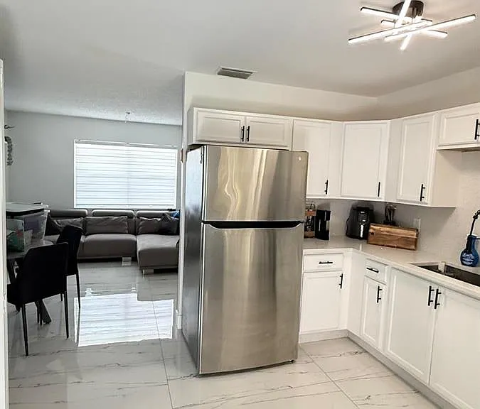9052 Fountain Rd — Photo 15