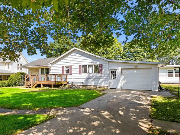 2907 W Main St, Edelstein, IL 61526