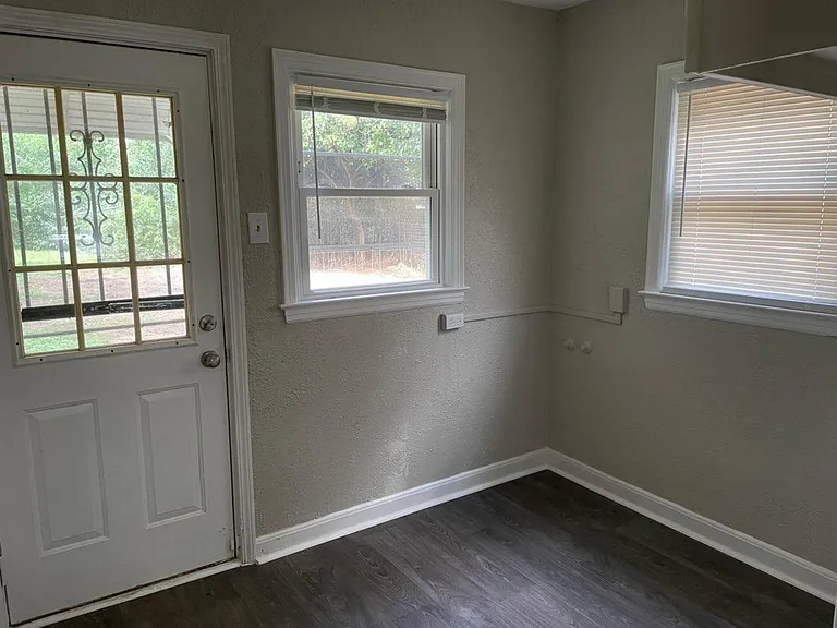 3766 Guernsey Ave — Photo 11