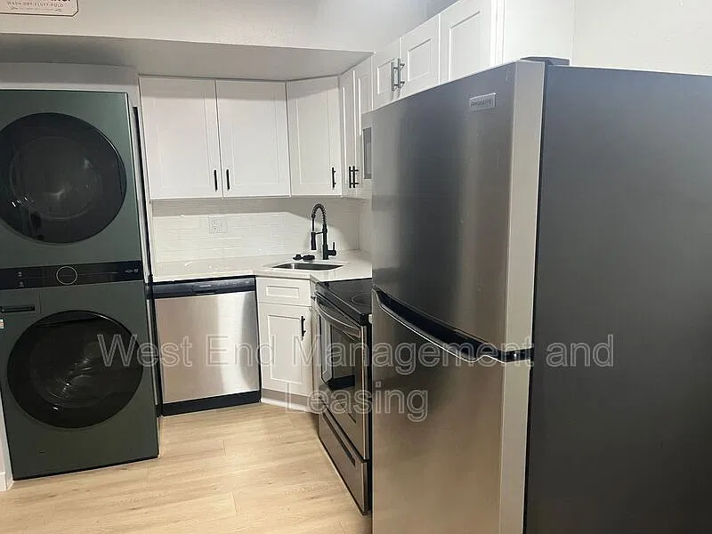 1 bed, 1.0 bath, 672 sqft, $875 — Photo 2