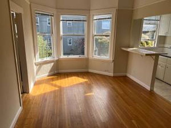 3rd image of 1060 Cole St #7