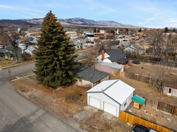 133 S Oak St, Townsend, MT 59644