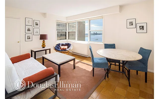 Rented by Douglas Elliman | media 18