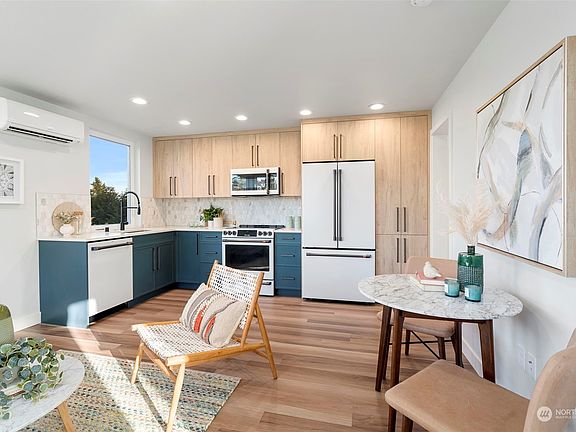 5th image of 10668 Durland Avenue NE #B