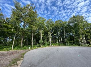 14606 Crest View Ct, South Haven, MI 49090