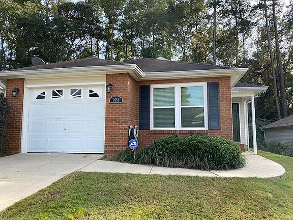 3rd image of 2681 Fairmount Ln