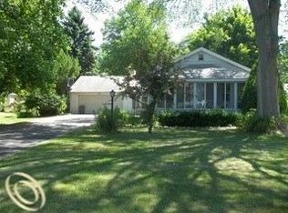 3059 Martell Ave, Rochester Hills, MI 48309