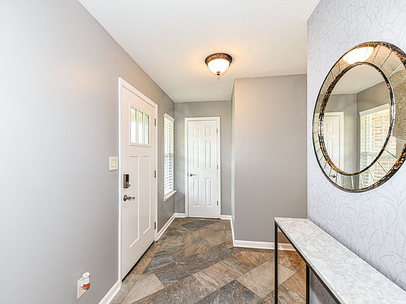 3rd image of 10133 Hawks Lake Dr