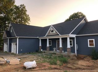 13B Ventnor Ave, Moneta, VA 24121