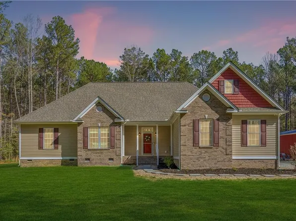 5903 Homeplace Ln, Gloucester, VA 23061