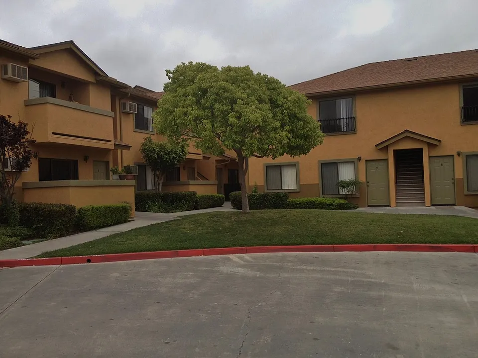 134-138 4th Ave #9