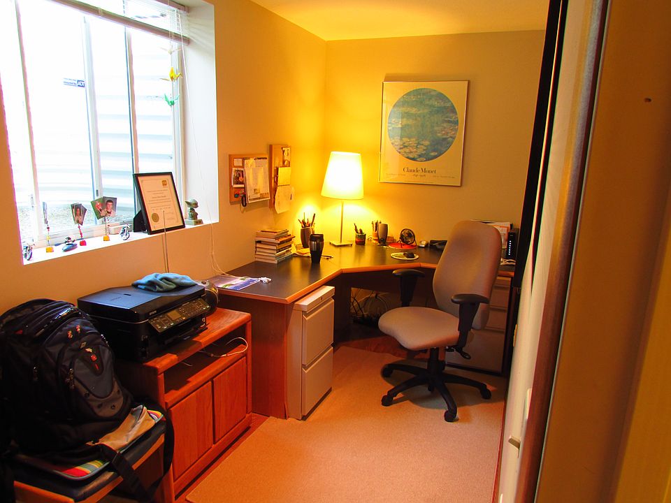 Basement office/bedroom