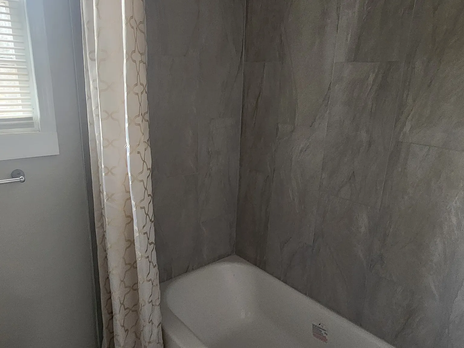 4 bed, 1577 sqft, $1,550 — Photo 3