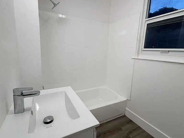 128 NW 9th Ave #2 — Photo 7