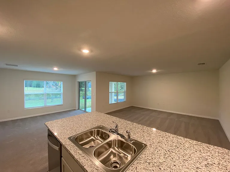 6461 SE 4th Ln — Photo 10