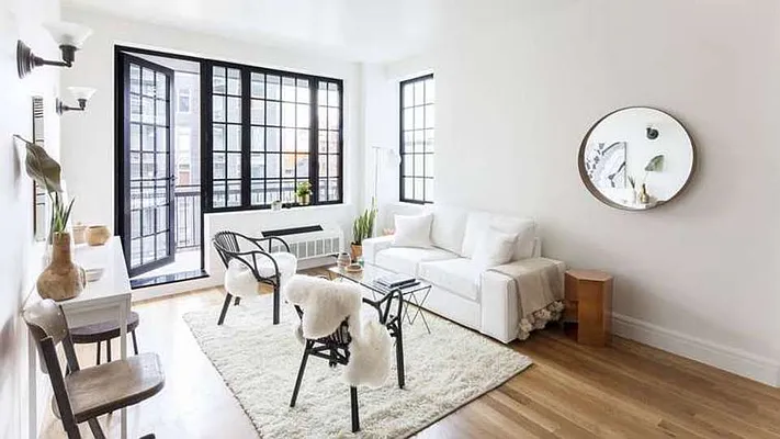 Rented by Nooklyn NYC LLC | media 52
