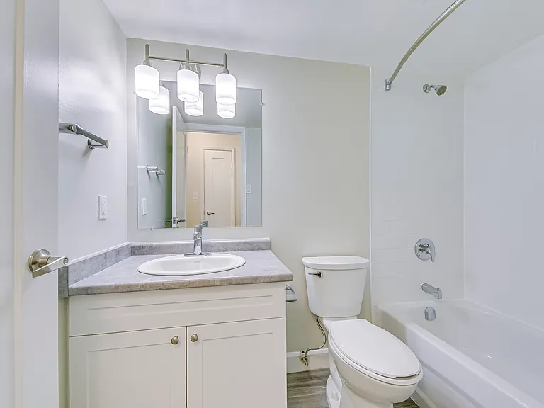 242 Linwell Rd — Photo 18