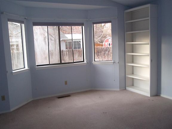 5th image of 1170 Cottonwood St
