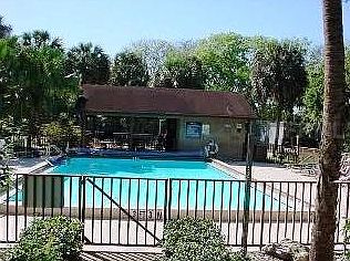 2nd image of 4827 Village Gardens Dr #168