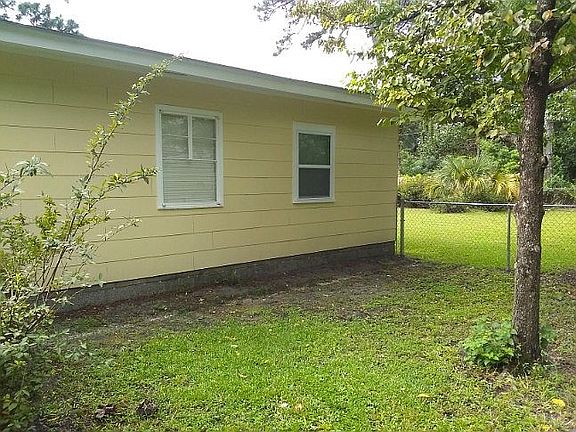 2nd image of 2315 Laroche Ave