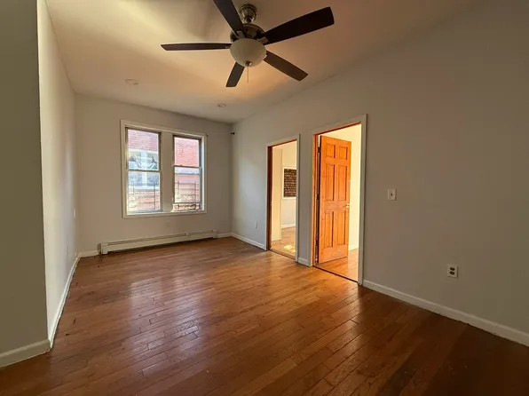 1156 Sutter Avenue image 2 of 6